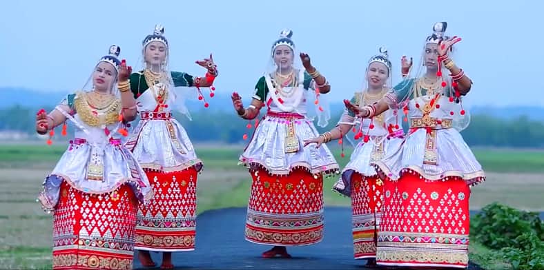 দ. কোরিয়ার সিউলে বর্ণিল আয়োজনে বাংলা নববর্ষ উদযাপন