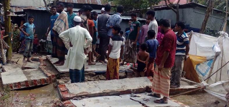 চৌবাচ্চা ধসে প্রাণ গেল শ্বশুর ও পুত্রবধূর, আহত ২ শিশু