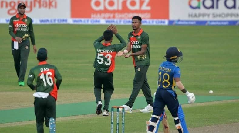 টিভির পর্দায় আজকের খেলা