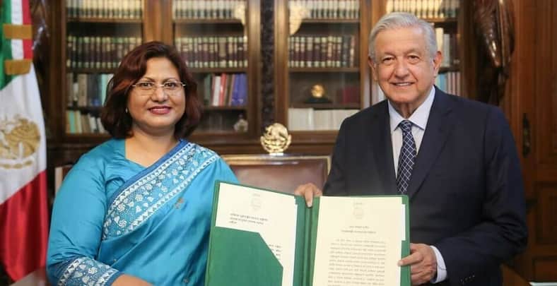 মেক্সিকোর রাষ্ট্রপতির কাছে পরিচয়পত্র পেশ করলেন রাষ্ট্রদূত আবিদা ইসলাম