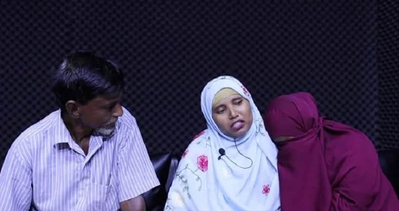 ফেসবুকের কল্যাণে ২৫ বছর পর হারিয়ে যাওয়া মেয়েকে ফিরে পেল বাবা-মা