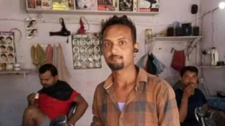আইপিএল ১ কোটি টাকা জিতে ঘুম উড়েছে নাপিতের