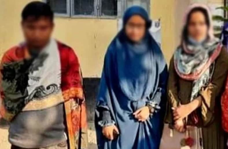 আবাসিক হোটেলে অসামাজিক কার্যকলাপ, দুই নারীসহ গ্রেফতার ৩
