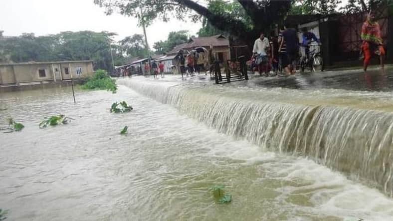তিস্তার পানিতে অর্ধশতাধিক গ্রাম প্লাবিত, বন্যা নিয়ন্ত্রণ বাধে ভাঙন