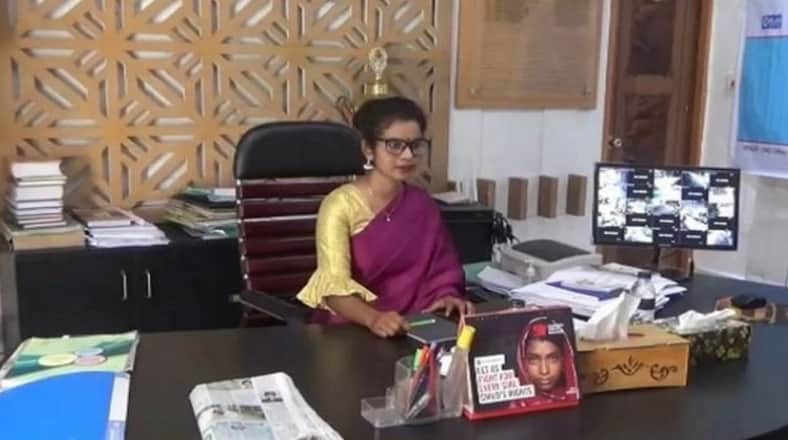 দশম শ্রেণীর ছাত্রী ইউএনও