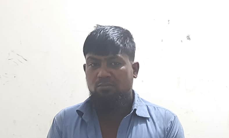 নারী বাস যাত্রী