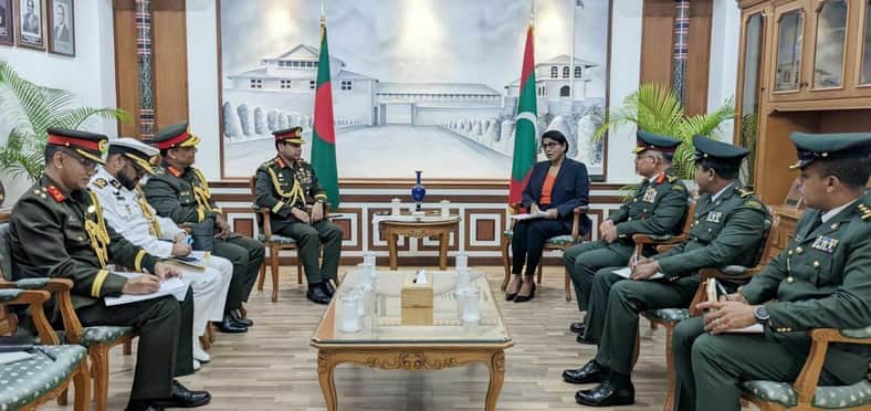 মালদ্বীপ সফরের শেষ দিন ব্যস্ত সময় কাটালেন সেনাপ্রধান