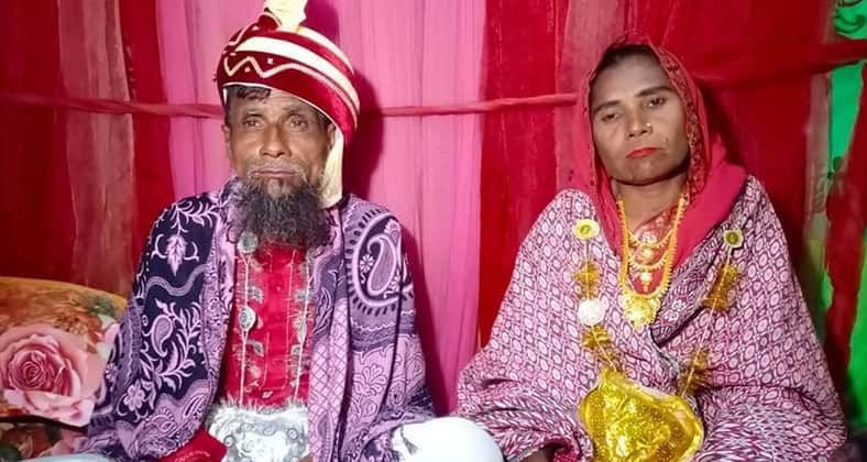 ৫৪ বছরের প্রেমিকাকে বিয়ে