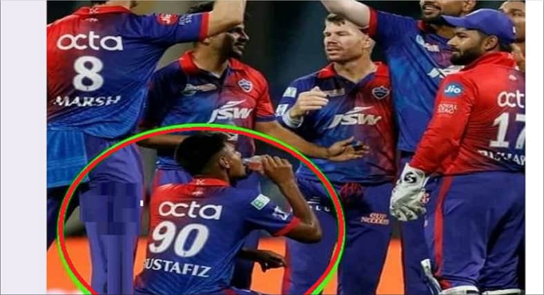 মোস্তাফিজ পানি বসে পান করলেন, প্রশংসায় ভাসছেন মোস্তাফিজ পানি বসে পান করলেন