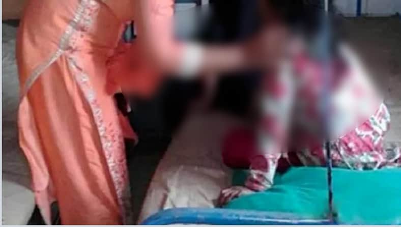 প্রেমের প্রস্তাবে রাজি না হওয়ায়, তরুণীকে স্তন কেটে হ ত্যা চেষ্টা
