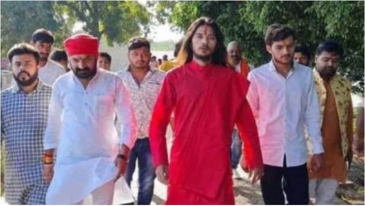 নাবালিকাকে যৌ ন হয়রানি, বুলডোজার দিয়ে ধর্মগুরুর বাড়ি গুঁড়িয়ে দিলো পুলিশ