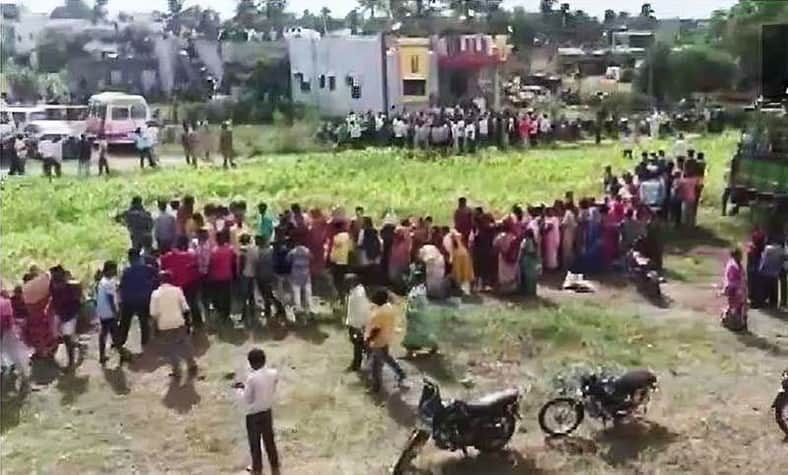 ভারতে এক পরিবারের ৯ জনের মৃতদেহ উদ্ধার