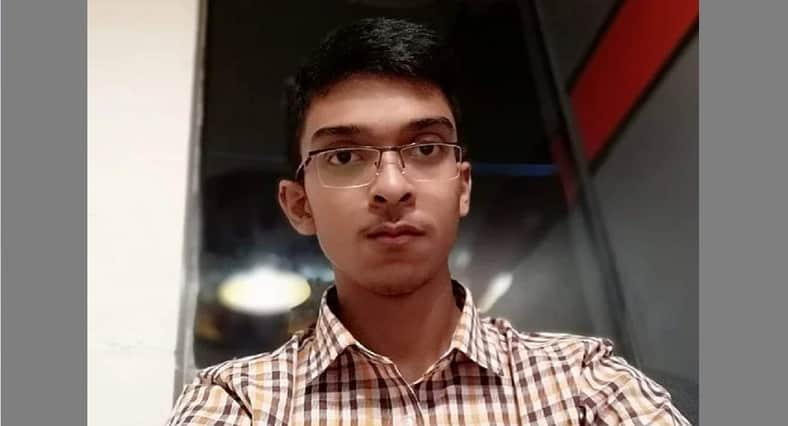 বুয়েটে ভর্তির সুযোগ পেয়ে যা বললেন আবরার ফাহাদের ছোট ভাই ফাইয়াজ