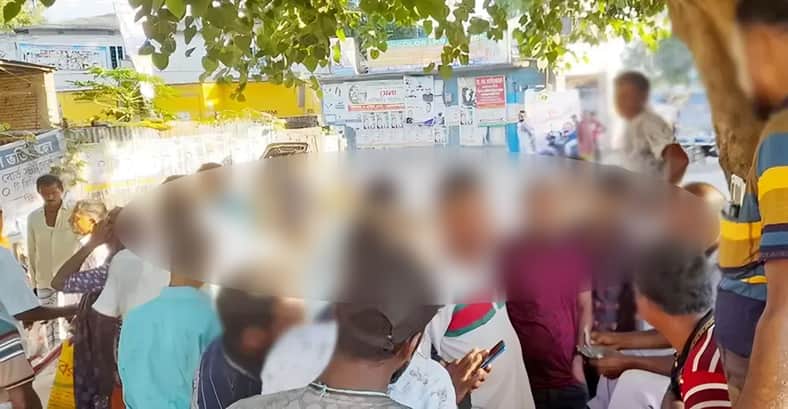 কোরবানির সংগ্রহ করা মাংস বিক্রি হচ্ছে পথে, ১৯ কেজি ৮৫০০ টাকায়