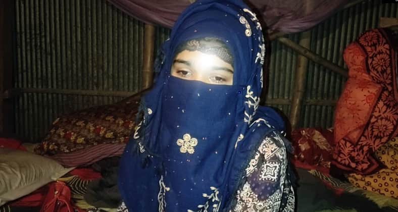 বিয়ের দাবিতে অনশন