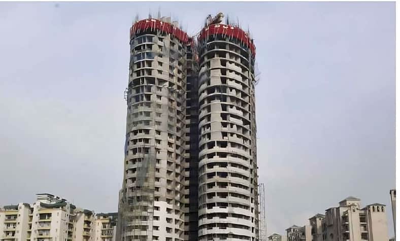 আকাশ ছোঁয়া টুইন টাওয়ার