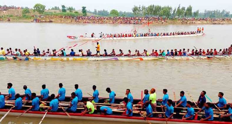 ঐতিহ্যবাহী নৌকাবাইচ