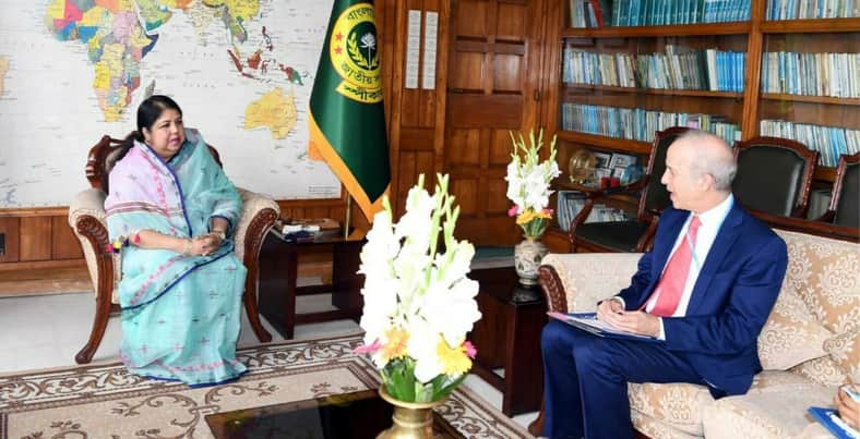 স্পিকারের সঙ্গে ইউনিসেফ বাংলাদেশের আবাসিক প্রতিনিধির সাক্ষাৎ