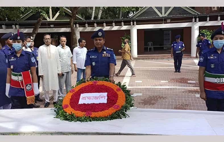 টুরিস্ট পুলিশ প্রধানের শ্রদ্ধা