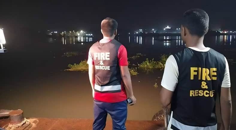শীতলক্ষ্যায় নৌকাডুবি
