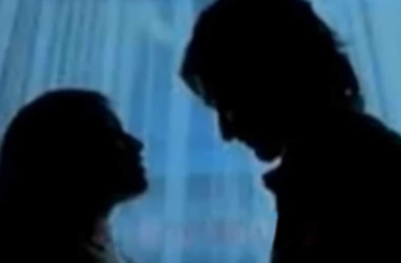 পরকীয়া প্রেমিকসহ প্রবাসীর স্ত্রী আটক