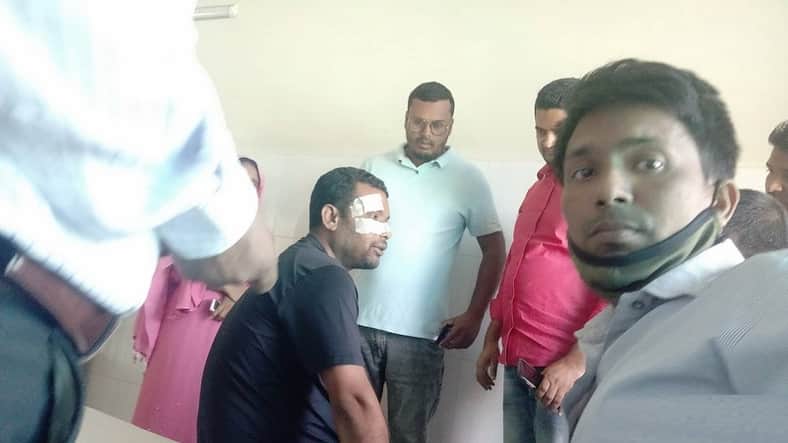 আহত শিক্ষক তোফাজ্জল হোসেন
