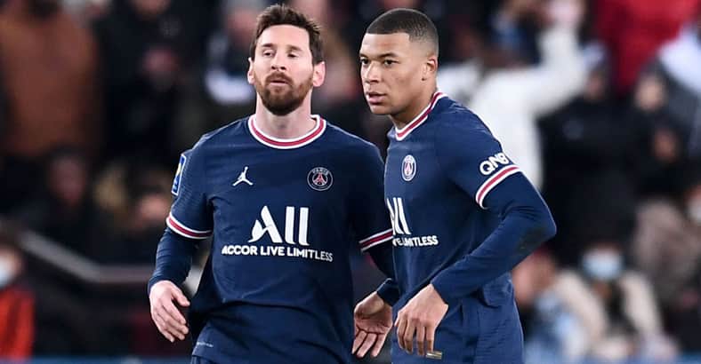 মেসির ৫ বিশ্বকাপের রেকর্ড এমবাপে দু’বারেই গড়লেন
