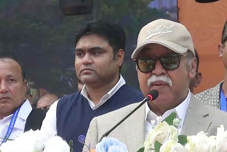 শিল্পমন্ত্রী নূরুল মজিদ মাহমুদ হুমায়ূন