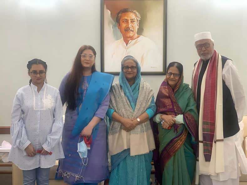 প্রধানমন্ত্রীর সঙ্গে সৌজন্য সাক্ষাৎ কাদের সিদ্দিকীর