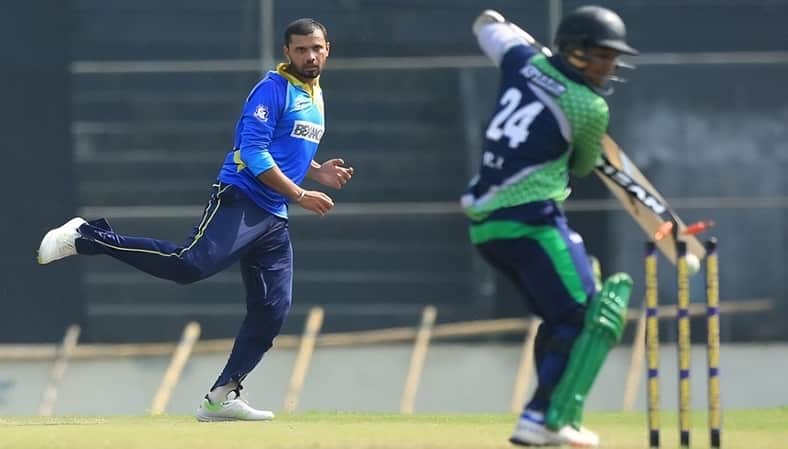 চমক দেখালেন মাশরাফি