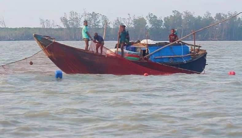 সুন্দরবন সংলগ্ন বঙ্গোপসাগর