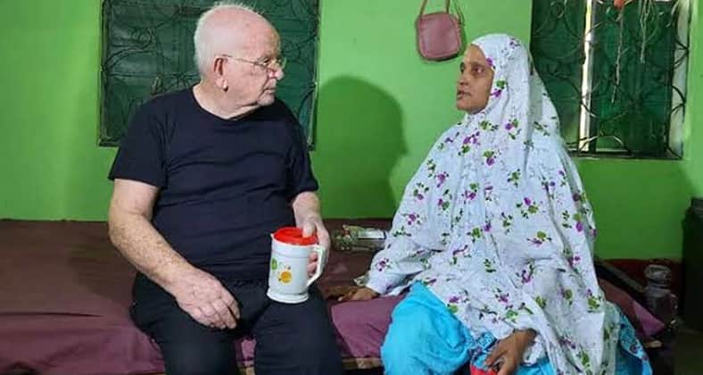 অস্ট্রেলিয়ার চিত্রশিল্পী ম্যালকম কেইথ আরনল্ড