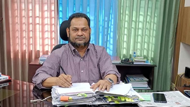 কাস্টমস কমিশনার এনামুল