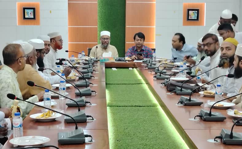 কালীগঞ্জে সনাতন ধর্ম্বাবলম্বীদের পাশে জামায়াতে ইসলামীর নেতৃবৃন্দ (1)