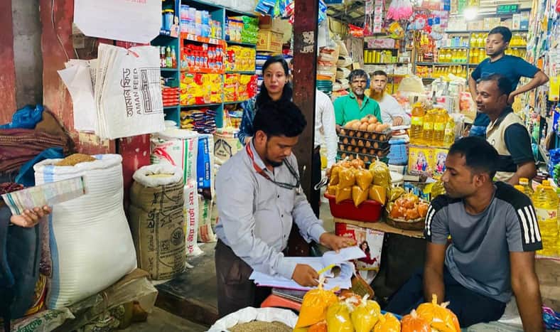 কালীগঞ্জে ভ্রাম্যমান আদালতের অভিযান ৩ মামলায় অর্থদণ্ড (1)
