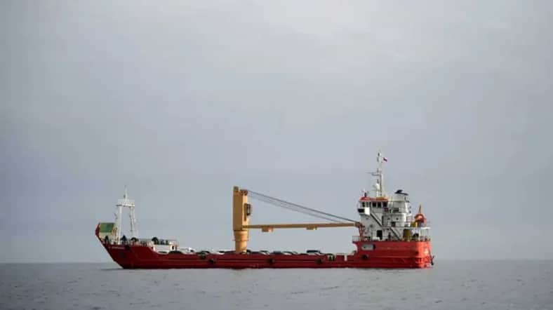 নৌ-অবরোধ