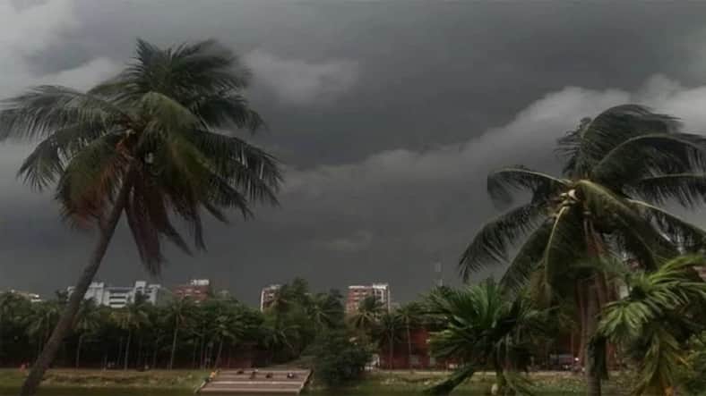 ৬০ কিমি বেগে ঝড়ের শঙ্কা
