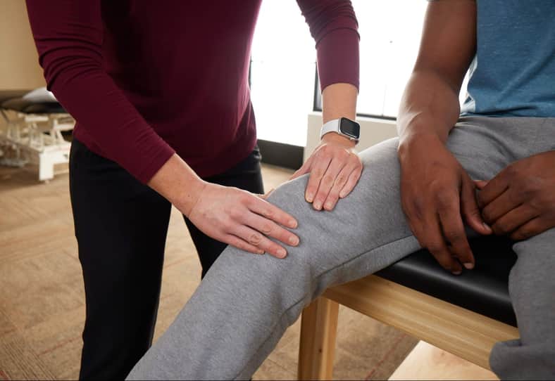 New Knee Arthritis Procedure Relieves Pain Without Surgery in Trial Results