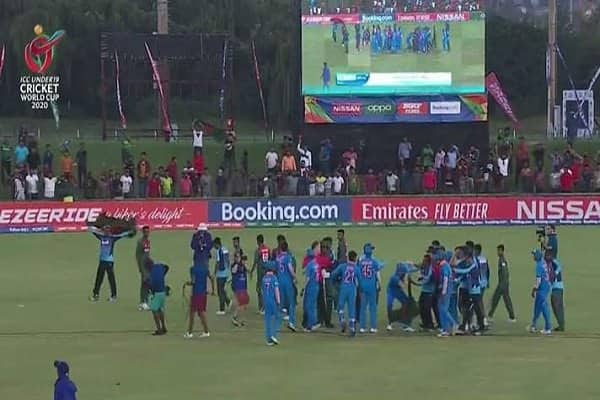 পতাকা কেড়ে নেয় ভারতীয় ক্রিকেটাররা, অবশেষে মুখ খুললেন রাকিবুল