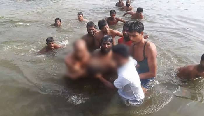 বিলে ঝাঁপ দিয়ে দুই শিক্ষার্থীর করুণ মৃত্যু