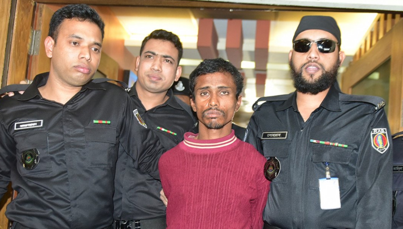 ১০০ টাকা আনতে গিয়ে যেভাবে গ্রেফতার হলেন রেপিস্ট মজনু
