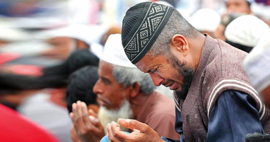 যে দোয়া পড়লে আল্লাহ কখনই নেয়ামত থেকে বঞ্চিত করে না