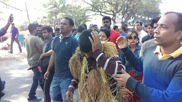 গণসংযোগে রড-বাঁশ নিয়ে হামলা, তাবিথসহ আহত ৮০