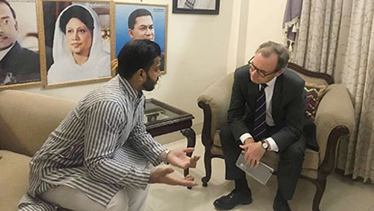 ইশরাকের বাসায় ব্রিটিশ হাইকমিশনার