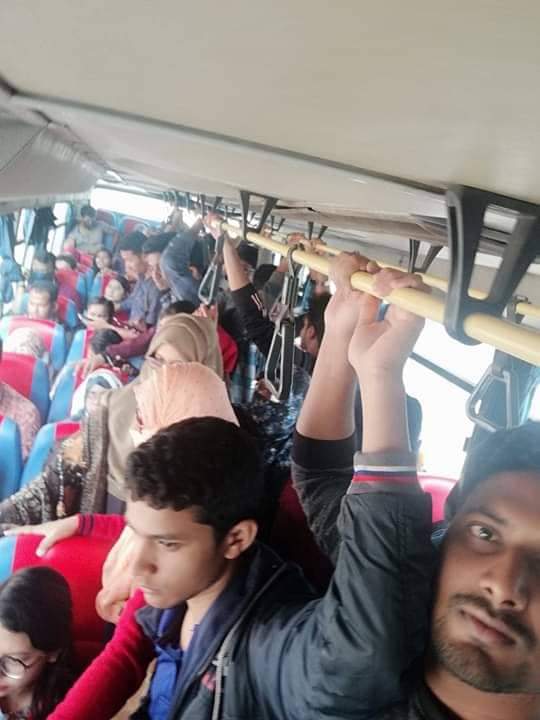 বেড়েছে শিক্ষার্থী, বাড়েনি বাস
