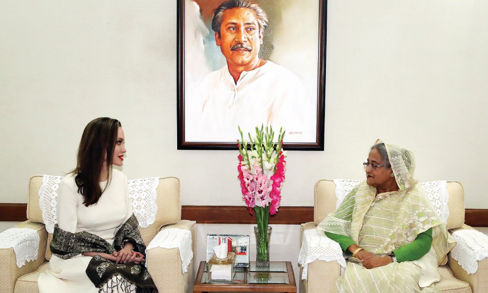 শেখ হাসিনার প্রশংসায় অ্যাঞ্জেলিনা জোলি