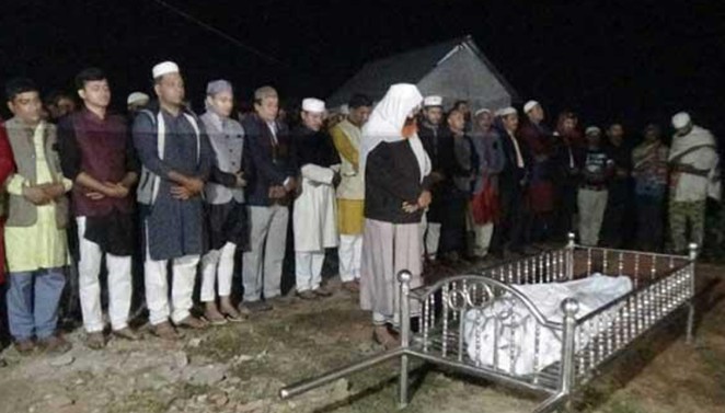 এবার দৌলতদিয়ায় আরেক যৌনকর্মীর জানাজা