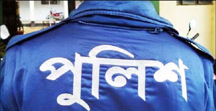 নিজের বুকে নিজেই গু.লি চালালেন পুলিশ