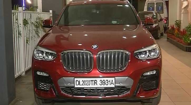 লন্ডনে বাড়ির পর বিলাসবহুল গাড়ি কিনলেন সৌরভ