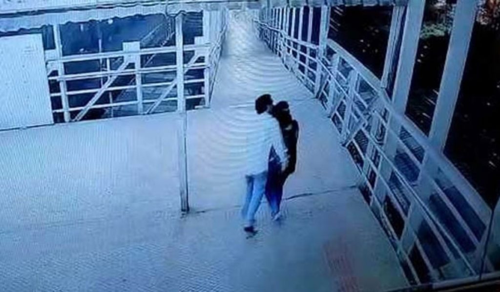 অসংখ্য নারীকে যৌন হয়রানি, সিসিটিভিতে ধরা পড়ল দৃশ্য